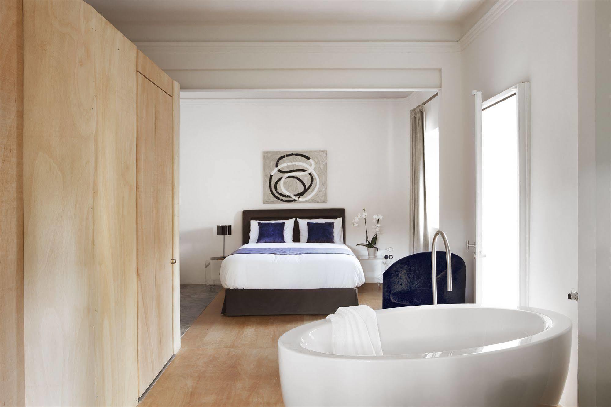 Box Art Hotel - La Torre Collado Mediano Exterior photo