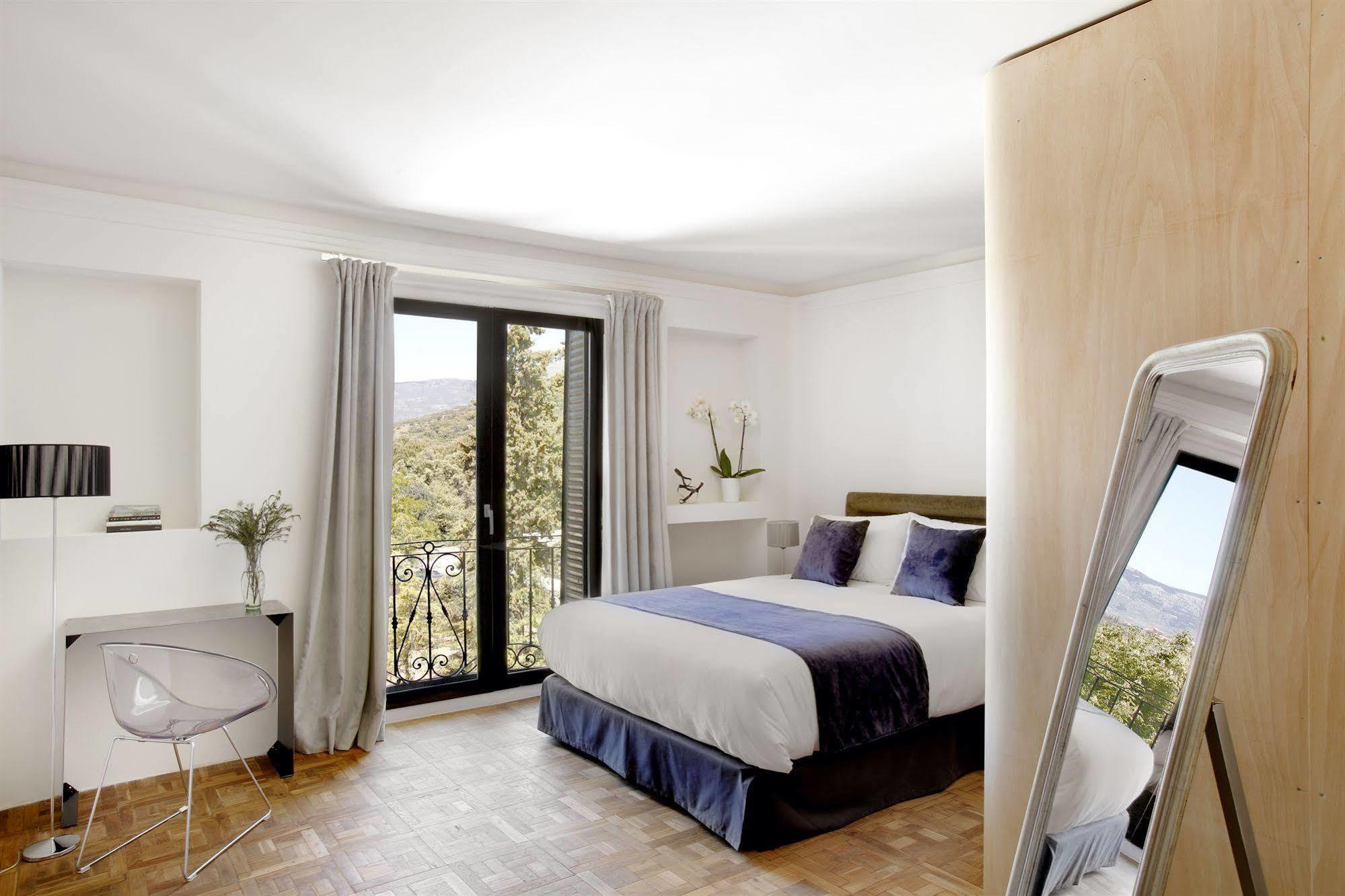Box Art Hotel - La Torre Collado Mediano Exterior photo